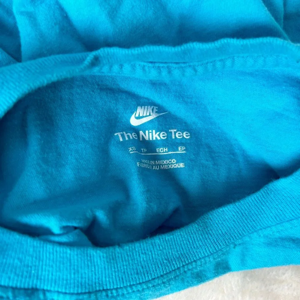 Nike tee blue